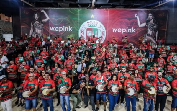 Grande Rio realiza final de seu concurso de samba-enredo neste sábado 1 bateriagradenrio