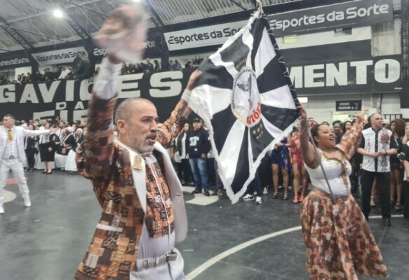 gavioes samba26 3
