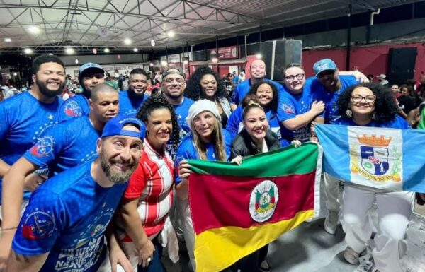 Parceria do Rio Grande do Sul carimba passaporte para a reta final da disputa de samba da Portela e é convidada para integrar ala dos compositores 1 parceriasulportela