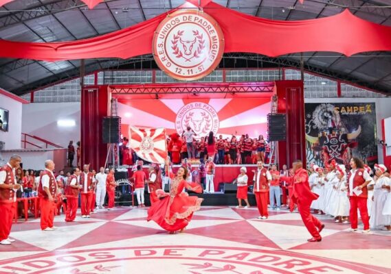 Unidos de Padre Miguel realiza semifinal do concurso de samba-enredo para o Carnaval 2026 1 quadraupm
