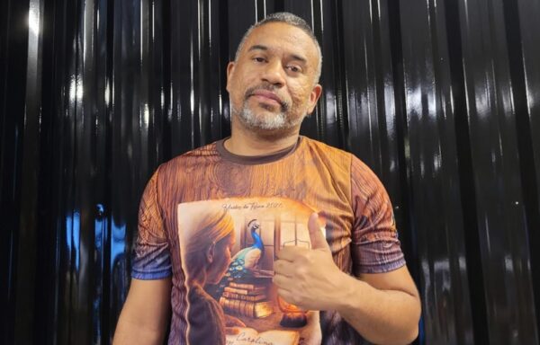'Muda essa história, Tijuca!' Gravação do samba para o Carnaval 2026 emociona ritmistas e integrantes da ala musical 4 grava26tijuca 02