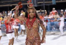 Unidos de Padre Miguel apresenta suas novas musas durante feijoada com grandes atrações