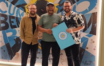 Martinho da Vila recebe croqui da fantasia para o Carnaval 2026 1 martinhovila