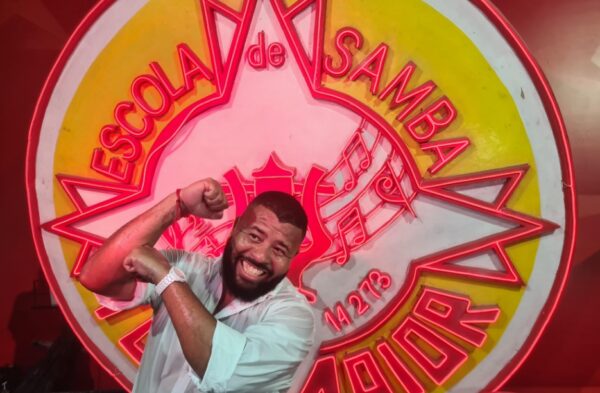 Tom Maior apresenta Bruno Ribas em noite de homenagens para Gilsinho 1 tom cantor26 4