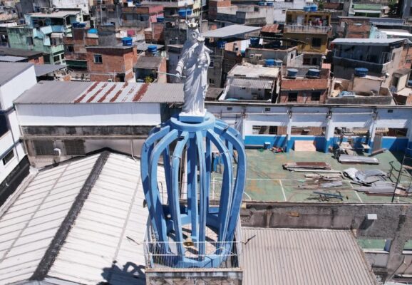 Unidos do Jacarezinho promove Vestibular Solidário com bolsas de estudo para moradores e componentes 1 cursojacare
