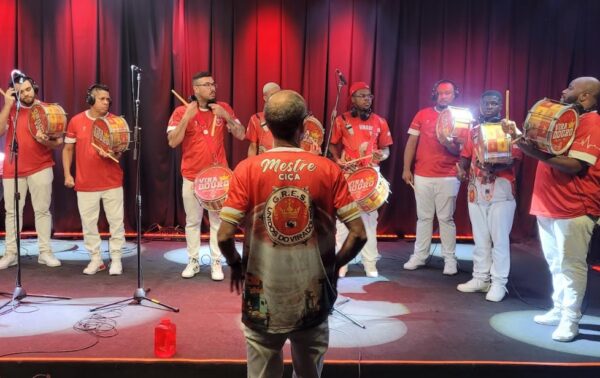 Viradouro grava samba oficial para 2026 e componentes se emocionam em homenagem para Ciça 1 viradourograva26 1
