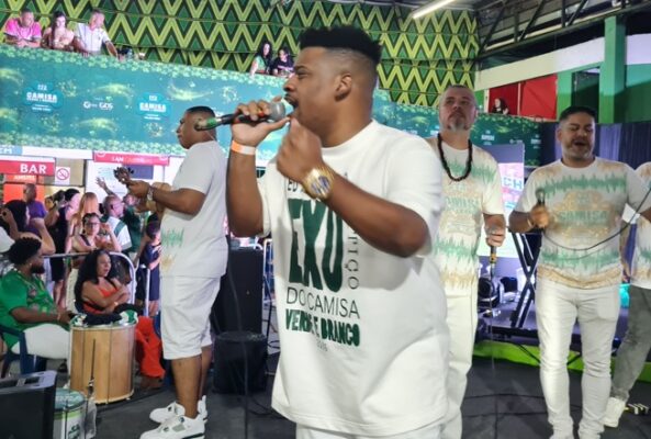 Com abordagem própria, Camisa Verde e Branco revela identidade de seu enredo sobre Exu 3 camisa proto26 1
