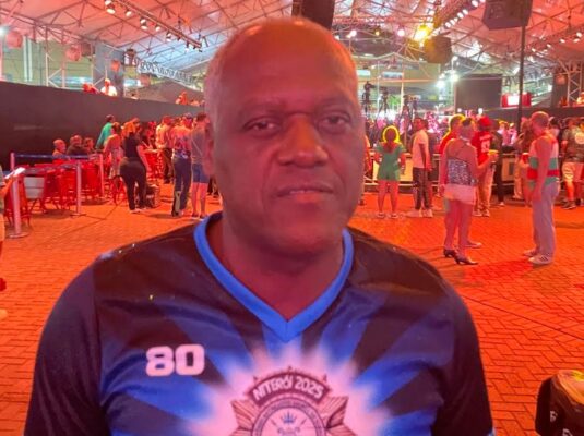 Olê olê olê olá! Componentes da Niterói opinam sobre homenagem para Lula no enredo de 2026 4 componenteamarildo