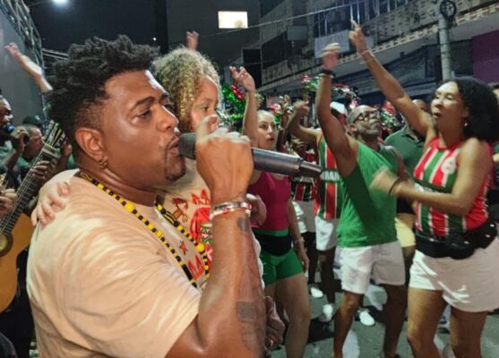 Casal em alto nível, canto constante e evolução solta impulsionam ensaio da Grande Rio 3 granderio rua1412 1