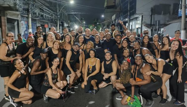 Casal em alto nível, canto constante e evolução solta impulsionam ensaio da Grande Rio 4 granderio rua1412 4