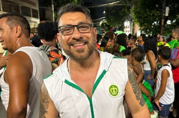 Ela é mestra! Imperatriz dá aula de harmonia em ensaio de rua 3 imperatriz rua0712 3