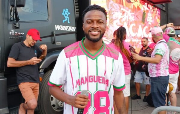 Jeito Tucuju! Festa mangueirense encanta Visconde de Niterói em ensaio potente 3 mangueira rua0712 3