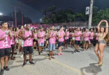 Excelência musical da Mangueira impulsiona canto da comunidade em ensaio com nação incorporada