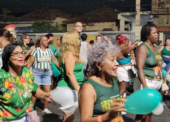 Mocidade ajusta detalhes e mostra força no ensaio de rua rumo ao Carnaval 2026 3 mocidade rua0612 3