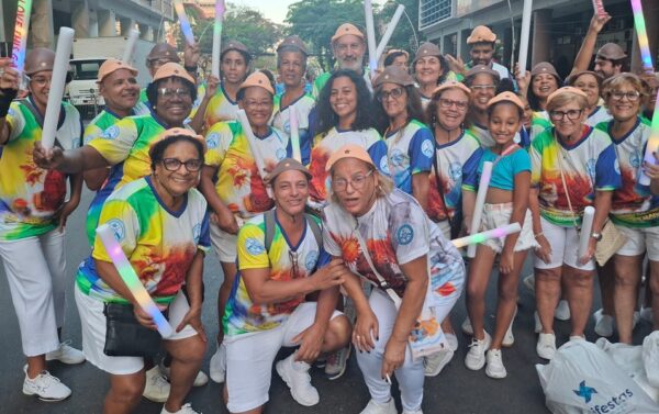 Niterói confirma comunicação popular do seu samba em ensaio de rua 2 niteroi rua0712 2