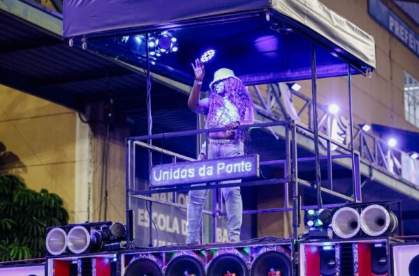 Ponte tem destaque para casal e carro de som faz bom trabalho no minidesfile 1 ponte minidesfile26 3