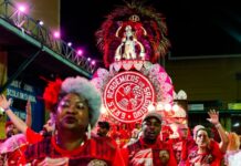 Salgueiro ‘explode de felicidade’ e faz seu melhor minidesfile da história