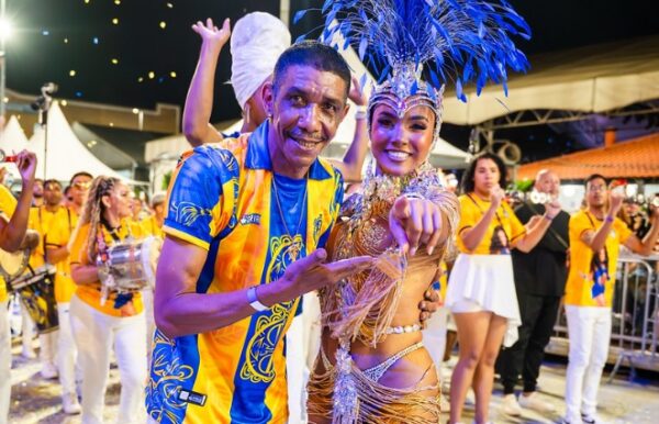 No Paraíso! Tuiuti 'baila' na Cidade do Samba, faz minidesfile potente e mostra ter quesitos para sonhar alto no Carnaval 2026 5 tuiuti minidesfile26 7