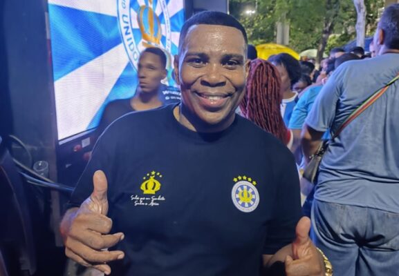 Vila Isabel encerra ensaios de rua de 2025 com canto apaixonado e evolução contagiante 3 vila rua1712 2