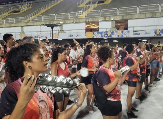 Unidos de Bangu abre temporada dos ensaios de bateria na Sapucaí sob nova fase com o comando de mestre Dinho 2 bangu setor11 2026 1