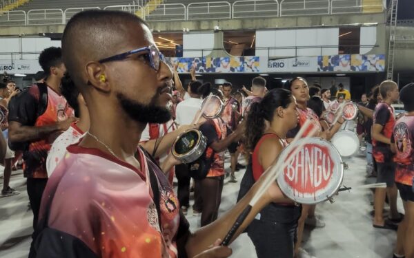 Unidos de Bangu abre temporada dos ensaios de bateria na Sapucaí sob nova fase com o comando de mestre Dinho 6 bangu setor11 2026 2