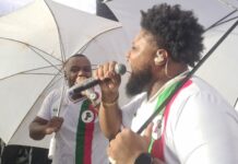 Barroca Zona Sul faz ensaio técnico marcado pela boa sintonia entre samba e bateria