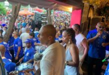 Beija-Flor transforma o Baródromo em um mar azul e branco e prova que o samba de 2026 já caiu na boca do povo