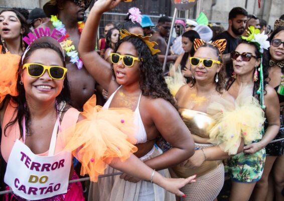 Carnaval de Rua do Rio 2026 ocupa a cidade com 462 desfiles e público estimado em 6 milhões 1 blocos