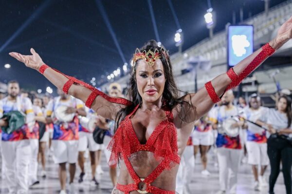 Comunidade mostra força e impulsiona União da Ilha em ensaio técnico 8 ilha et26 8