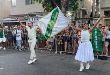 Avassaladora! Força e alegria dos componentes da Imperatriz são destaques no ensaio de rua