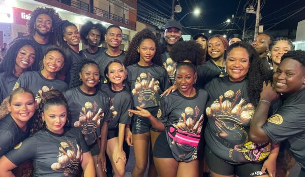 Com samba assimilado e evolução solta, União de Maricá dá ótimos sinais em ensaio de rua para o Carnaval 2026 4 marica rua0901 7