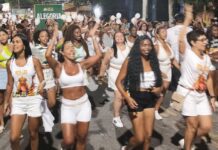 Samba cresce, comunidade responde e Mocidade afirma identidade em primeiro ensaio de rua de 2026