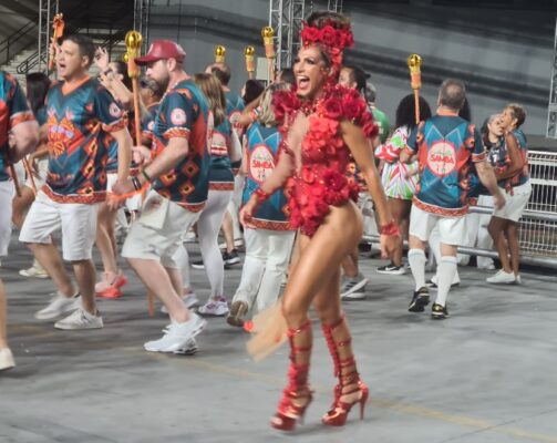 Com canto potente, evolução segura e resposta exemplar da comunidade, Mocidade Alegre mantém alto nível no segundo ensaio técnico 4 morada et26 2 2