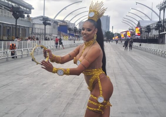 Peruche entrega ensaio técnico organizado e de forte identidade visual 1 peruche et26 9