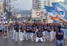 Portela faz do último ensaio de rua um ‘grande xirê’ com canto impactante da comunidade