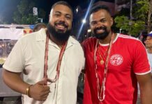 Freddy Ferreira analisa a bateria do Salgueiro no segundo ensaio técnico na Sapucaí