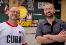 ‘Pra tudo começar na quinta-feira’, de Luiz Antonio Simas e Fábio Fabato, ganha nova edição, revista e ampliada 10 anos depois