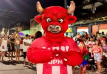 Comunidade canta junto e faz do samba para o Carnaval 2026 o protagonista no ensaio da Unidos de Padre Miguel