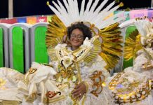 Baianas da Beija-Flor consagram desfile e reafirmam a ancestralidade feminina no Carnaval