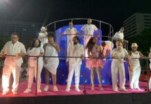 Unidos do Jacarezinho transforma Xande de Pilares em estrela maior da alegoria que encerra o desfile