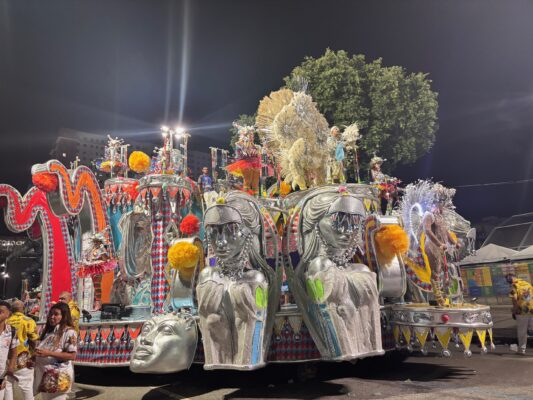 Carro 3 Uniao da Ilha