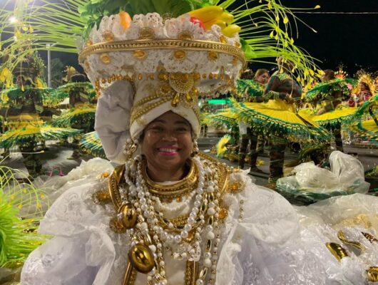 Elisangela Tomazelli de 53 anos