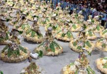 Matriarcas do Mangue: Baianas da Grande Rio reverenciam lavadeiras do Beberibe na Sapucaí