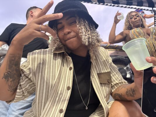 Da ancestralidade ao 150 BPM: Unidos da Ponte transforma Sapucaí em baile funk 3 Iasmin Turbininha Ponte