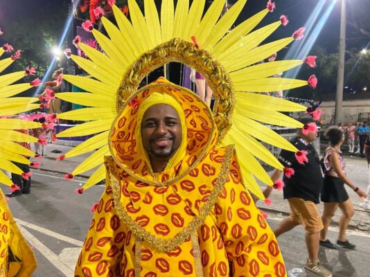 Porto da Pedra transforma Perpétua, de 'Tieta', em símbolo contra a hipocrisia na Sapucaí 3 Jeferson Vieira 28 anos 1