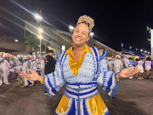 Laisa Lima mestra de bateria