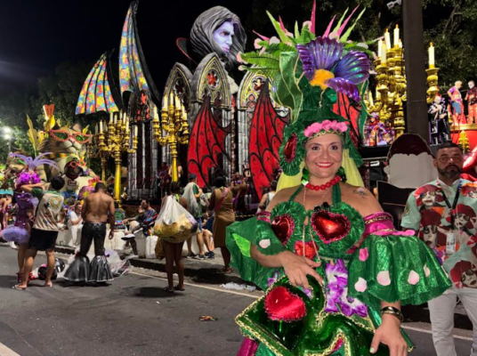 Lisiane Gomes 50 enfermeira