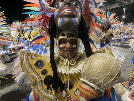 Unidos de Vila Isabel reafirma sua raiz negra em homenagem a Heitor dos Prezeres 1 Luiz Fernando 2