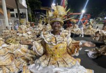 Guardiãs que giram a história: baianas da Vigário Geral transformam memória em resistência na Sapucaí
