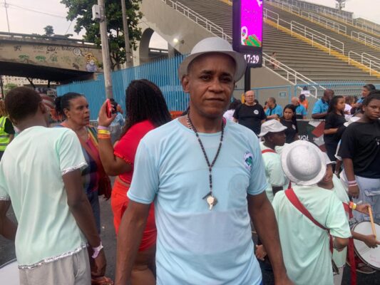 Entre sonhos, samba no pé e emoção, escolas mirins escrevem capítulo histórico na Marquês de Sapucaí 1 Mestre Da Golfinhos